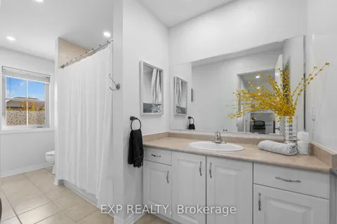 563 Fifty Road, ON L8E 5T5