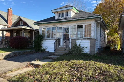 130 Arundell Street, ON N5Z 2J9