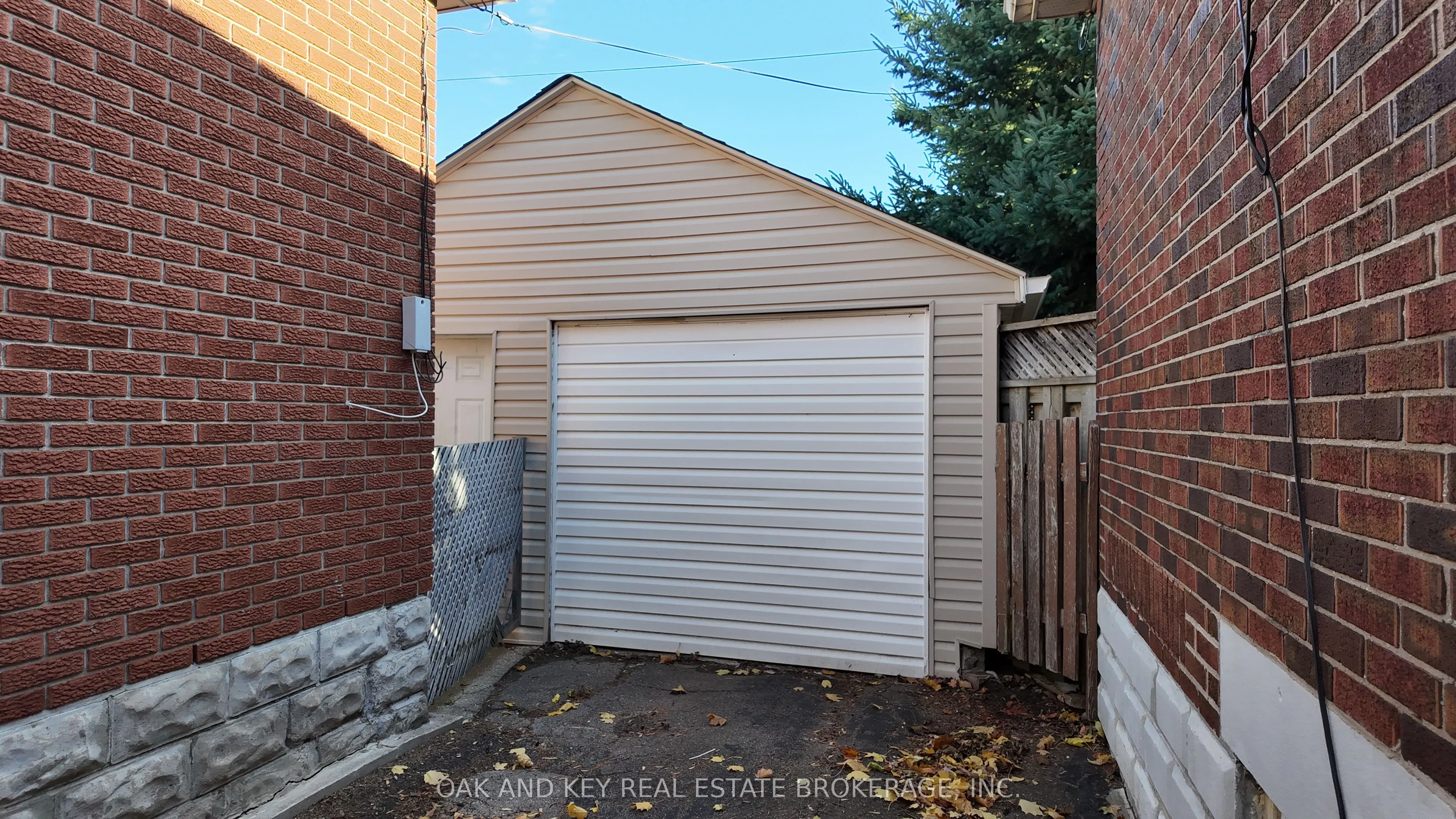 32 Tennyson Street, ON N5Z 2K7