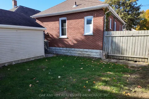 32 Tennyson Street, ON N5Z 2K7