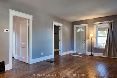 32 Tennyson Street, ON N5Z 2K7