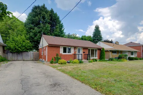 28 Jack Avenue, ON N2M 1Z8