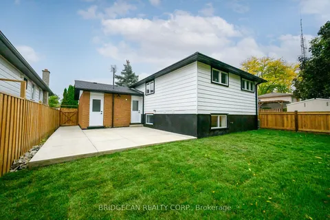 121 Appleford Road, ON L9C 5Y2