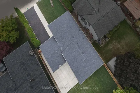 121 Appleford Road, ON L9C 5Y2