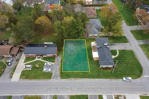 5 Manitou Crescent, ON K7N 1B1