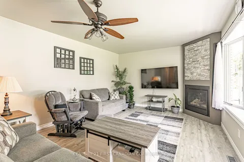 10211 Lakeview Avenue, ON N0M 1T0