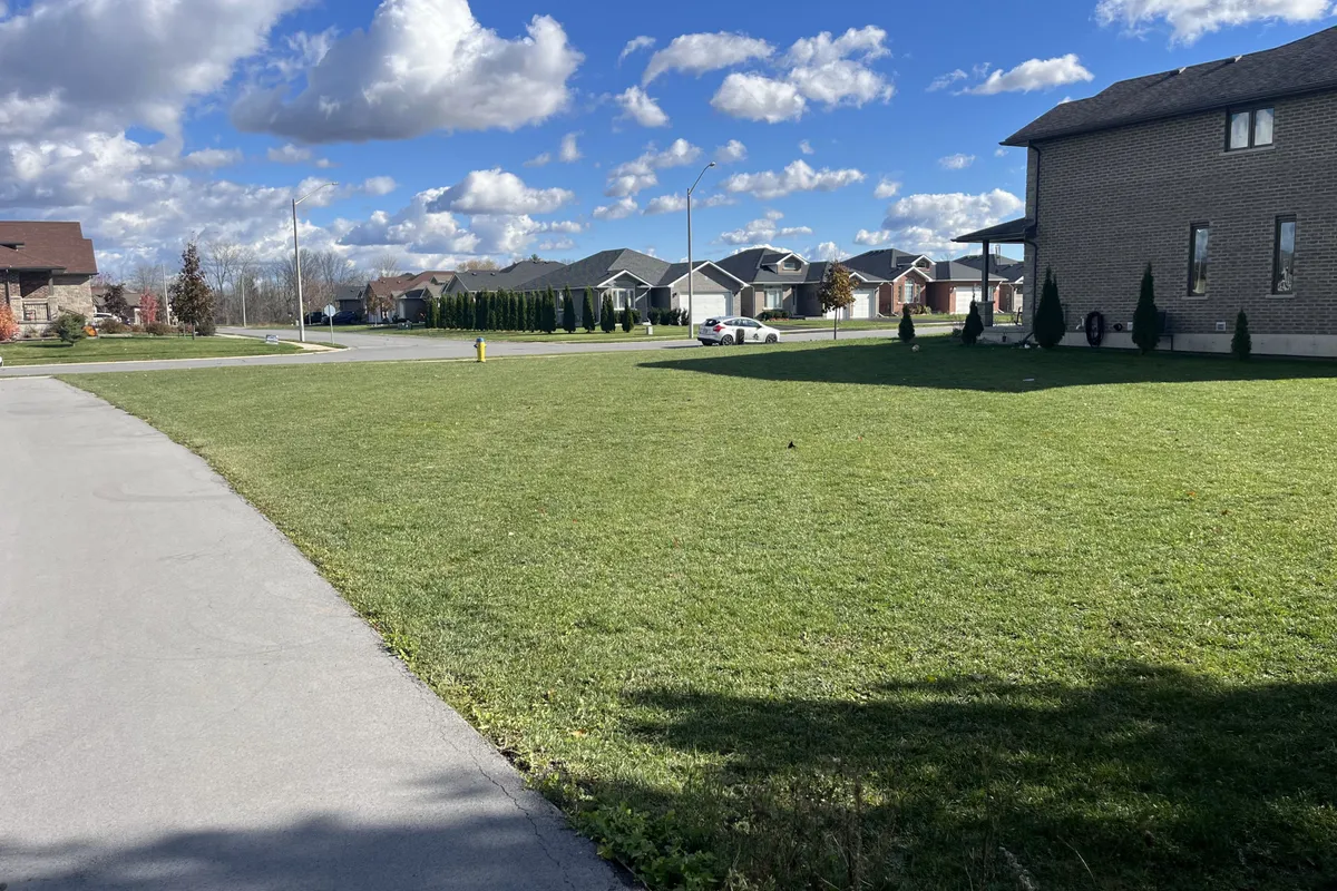 104 Cherrywood Parkway, ON K7R 0B1