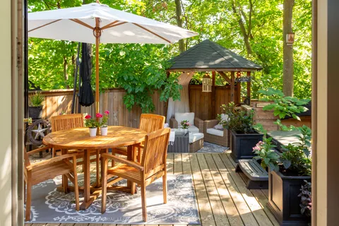 123 Main Street, ON L3M 1R9