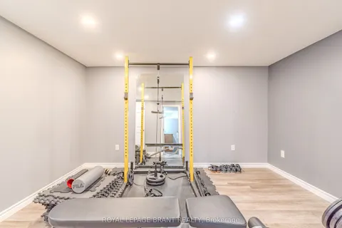 17 Kanata Crescent, ON N3R 7E8