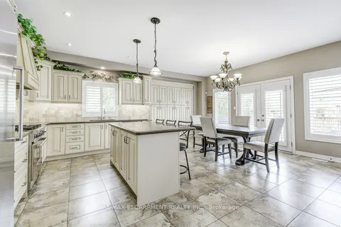 33 Lockman Drive, ON L9K 0B9