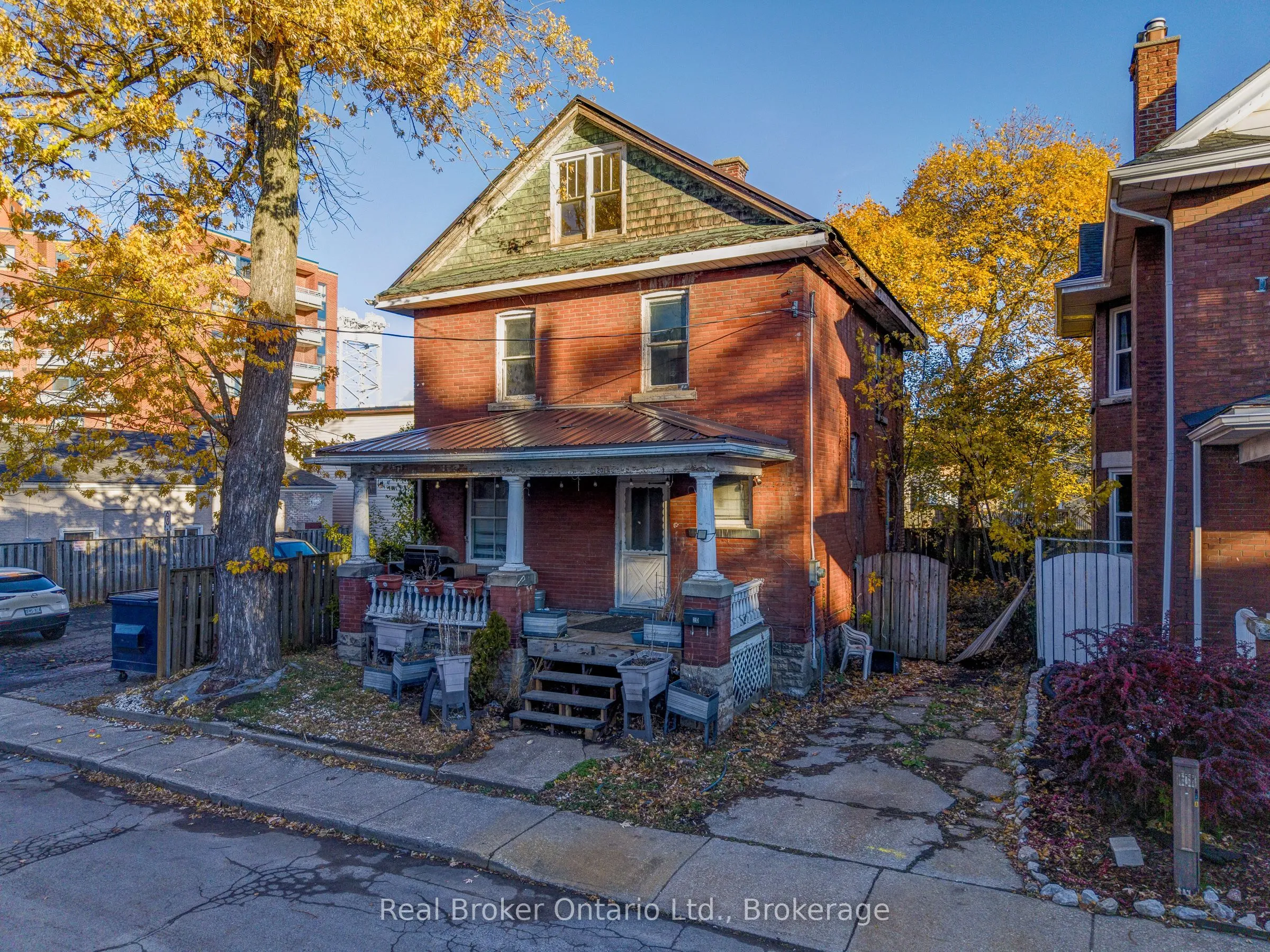 20 Avenue Place, ON L3B 4B1