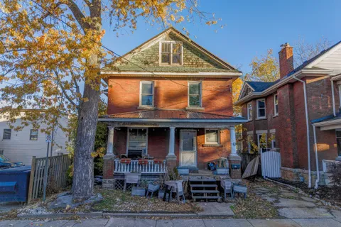 20 Avenue Place, ON L3B 4B1