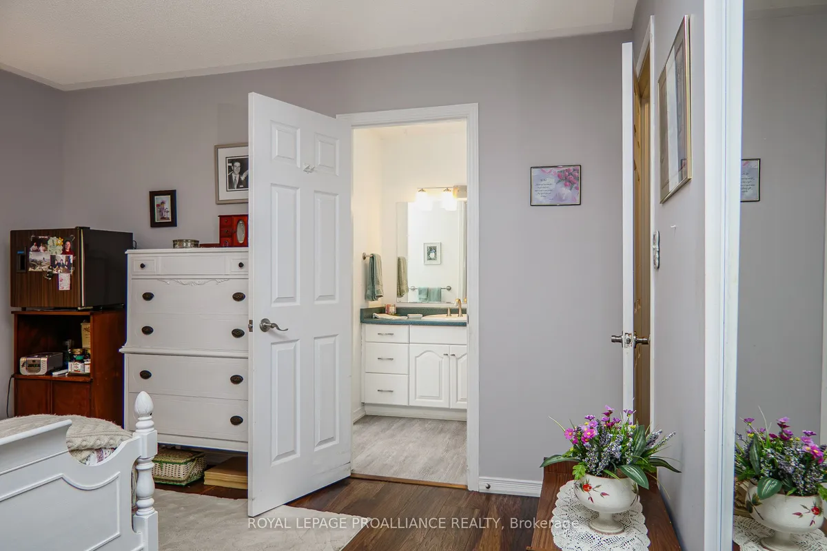 2 Daniels Drive, ON K0K 1H0