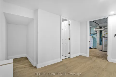 3 Northgate Drive, ON L3C 5Y2