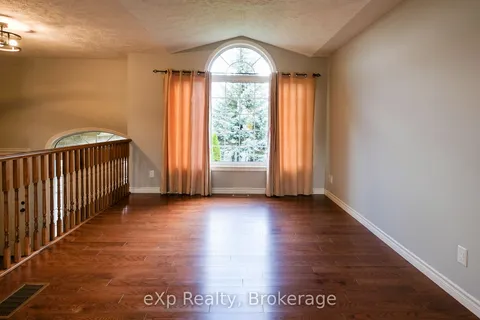 823 23rd Street, ON N4K 0A3