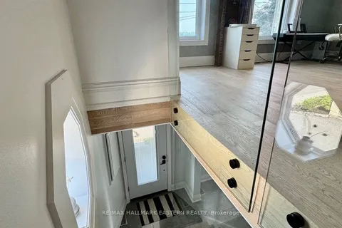 29 Crescent Street, ON K9J 2G2