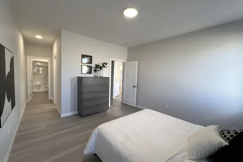 57 Willow Drive, ON N5H 0B9