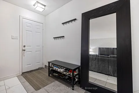 8 Gerrick Court, ON L9C 6H2