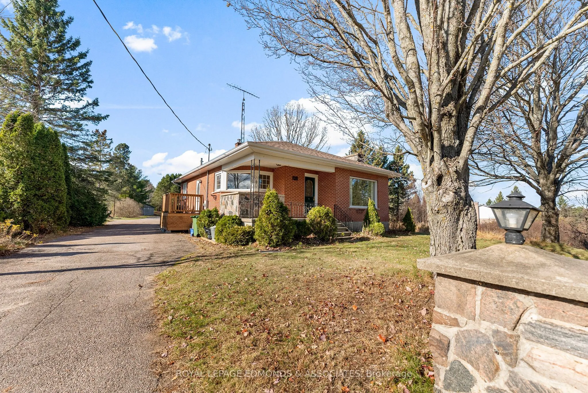 2323 B Line Road, ON K8A 6W8