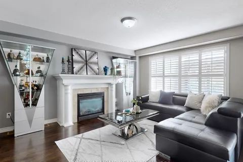 98 Willow Lane, ON L3M 5P7