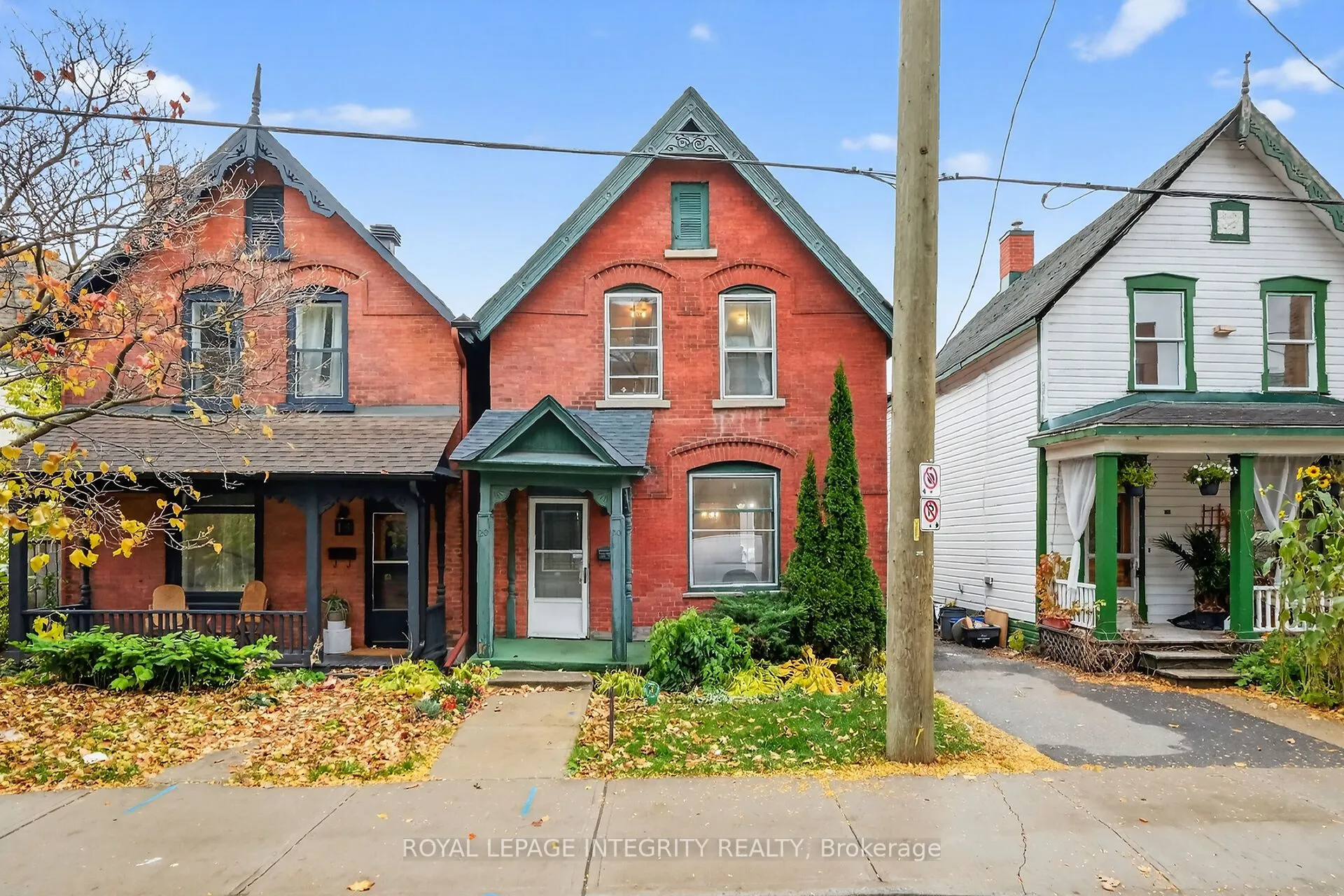 20 Florence Street, ON K2P 0W7