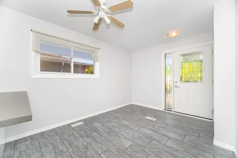 7 Maitland Avenue, ON L9A 3J4