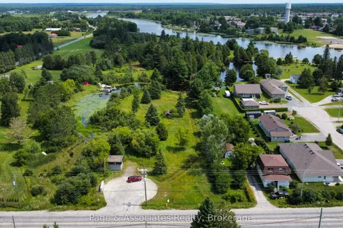 298 Dovercourt Road, ON P2B 3J2