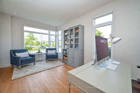 732 Wooler Place, ON K1T 0T5