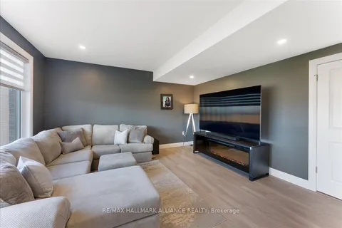 90 Rea Drive, ON N1M 0H5