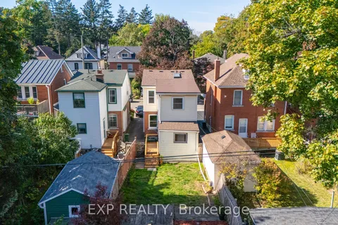 105 Rothsay Avenue, ON L8M 3G3