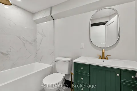 105 Rothsay Avenue, ON L8M 3G3