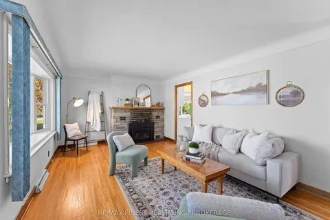 1761 Floyd Avenue, ON K7L 4V4