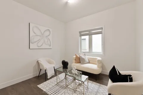 231 Roy McDonald Drive, ON N6L 0J1