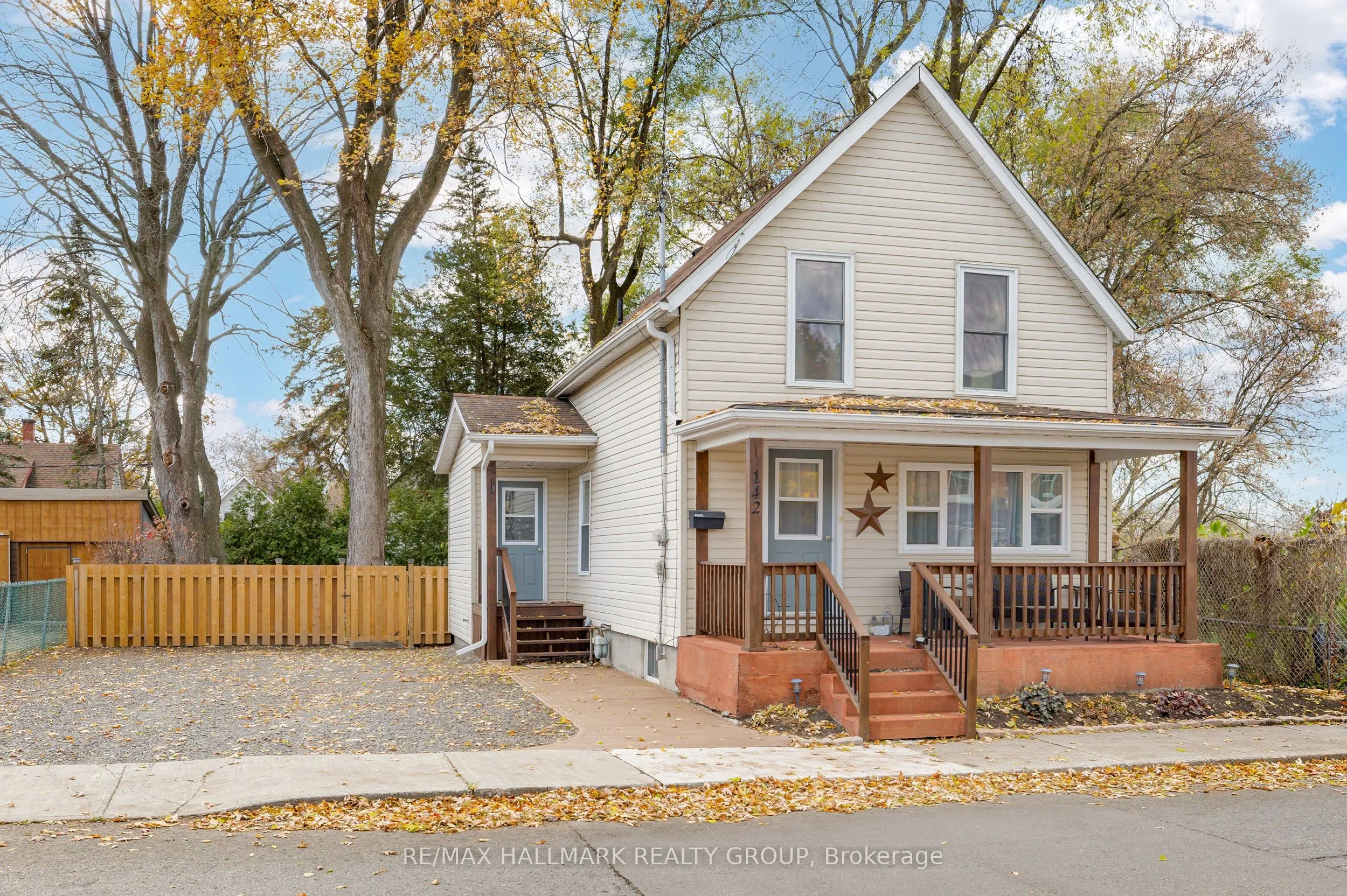 142 Park Street, ON K6V 2G9