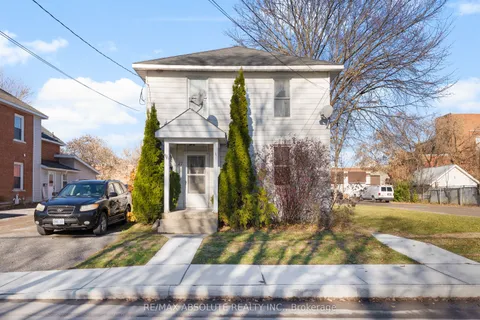 27 MacDonald Street, ON K7S 2W4