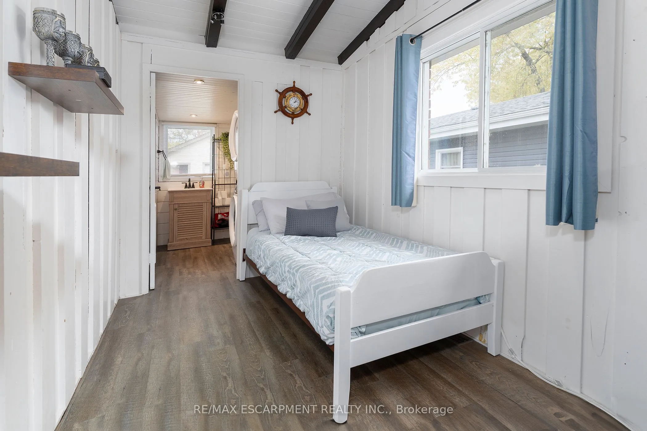 577 Edgewater Place, ON N1A 2W8