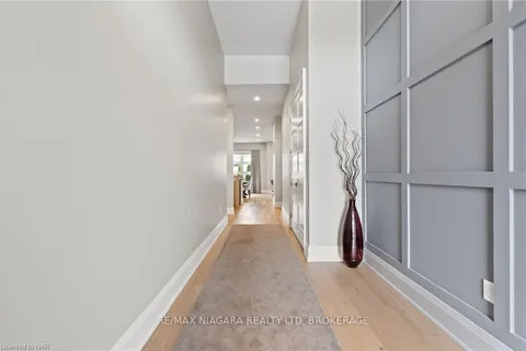 13 FRANCESCO Crescent, ON L2S 4C7