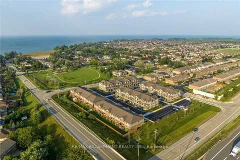 27 Rachel Drive, ON L8E 0K6