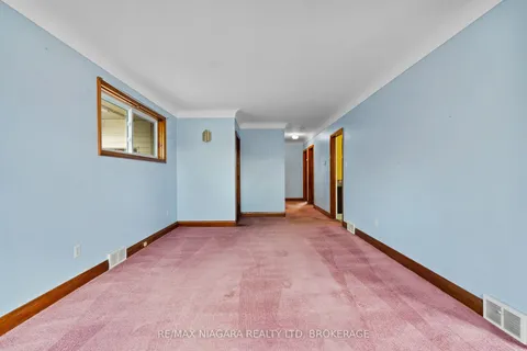 7653 WAYNE Street, ON L2H 1G7