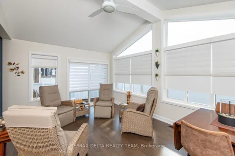 373 Sterling Avenue, ON K2K 0L4