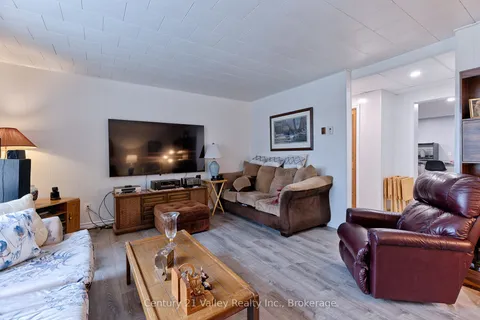 122 Alice Street, ON K0J 1T0