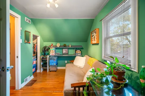 386 Simpson Avenue, ON L3B 4Z2