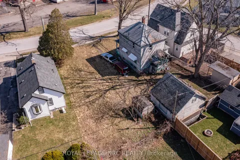 4742 Epworth Circle, ON L2E 1C9