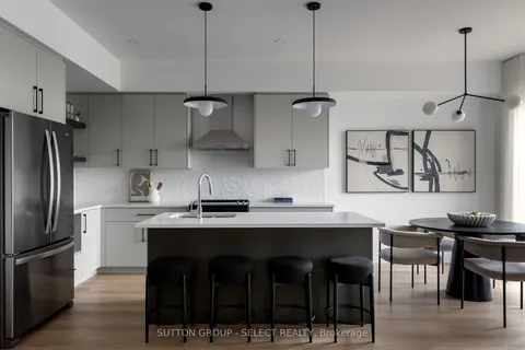 13 Optimist Drive, ON N5P 3T2