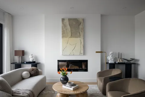 15 Optimist Drive, ON N5P 3T2