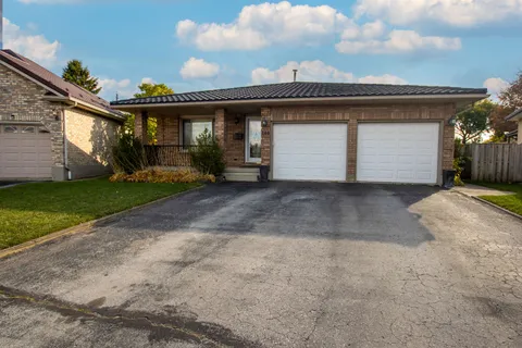 106 CHRISTIANS Court, ON N5V 4P1