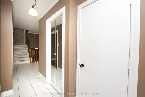 106 CHRISTIANS Court, ON N5V 4P1