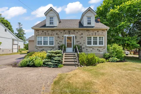 320 Dundas Street, ON K7R 2B4