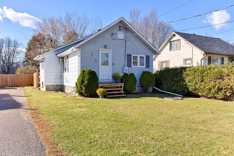 208 Golf Course Road, ON K8A 7B3