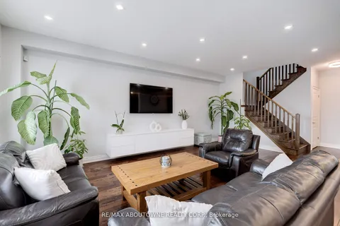 23 Colorado Boulevard, ON L0R 1P0